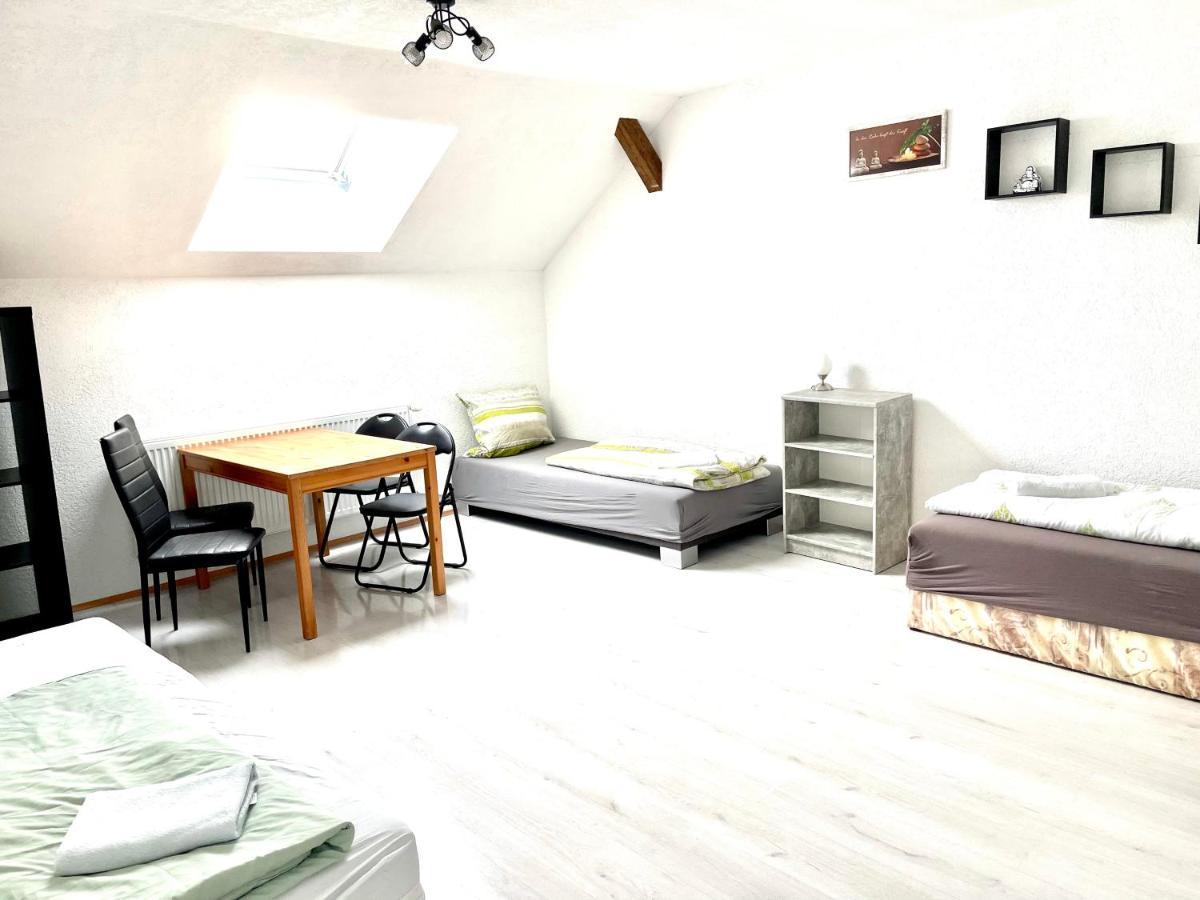 #World Monteur Apartment Шкойдиц Экстерьер фото
